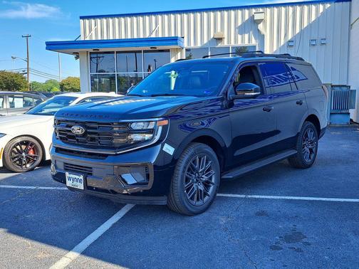 Agate Black Metallic 2026 Ford Expedition Platinum