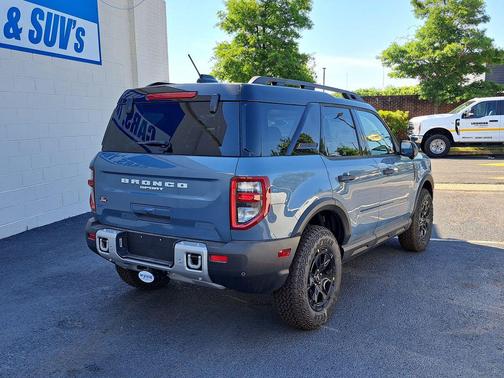 AZURE GRAY METALLIC TRI-COAT 2026 Ford Bronco Sport Outer Banks