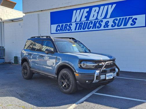AZURE GRAY METALLIC TRI-COAT 2026 Ford Bronco Sport Outer Banks