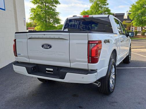 STAR WHITE METALLIC TRICOAT 2026 Ford F-150 Platinum