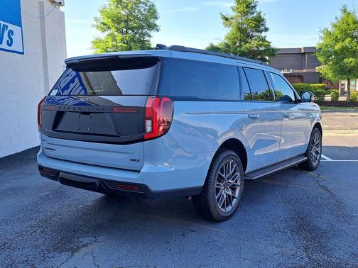 GLACIER GRAY MET TRI-COAT 2026 Ford Expedition Max Platinum