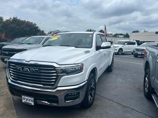 Bright White Clearcoat 2026 RAM 1500 Laramie