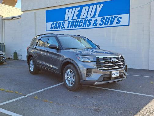 Carbonized Gray Metallic 2026 Ford Explorer Active