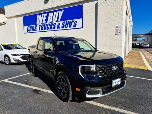 SHADOW BLACK 2025 Ford Maverick Lariat