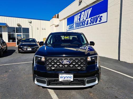 SHADOW BLACK 2025 Ford Maverick Lariat