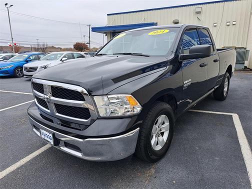 2024 RAM 1500 Classic SLT