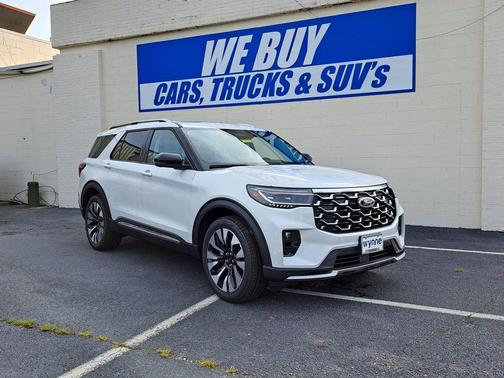 Star White Metallic Tri-Coat 2026 Ford Explorer Platinum