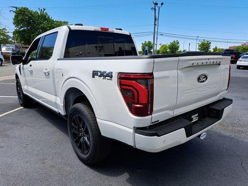 STAR WHITE METALLIC TRICOAT 2025 Ford F-150 Platinum