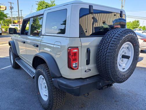 DESERT SAND 2026 Ford Bronco Heritage Edition