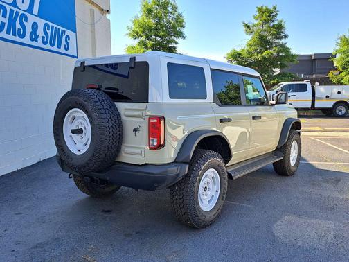 DESERT SAND 2026 Ford Bronco Heritage Edition