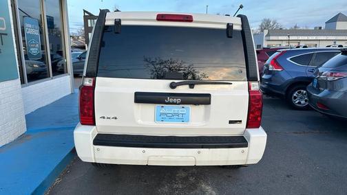 2008 Jeep Commander Sport