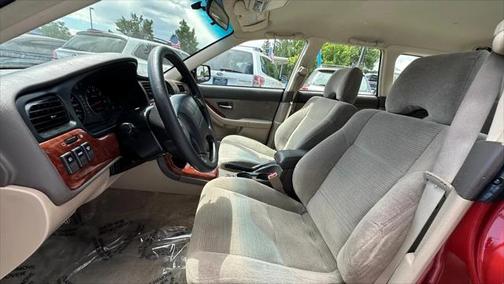 2004 Subaru Outback Base