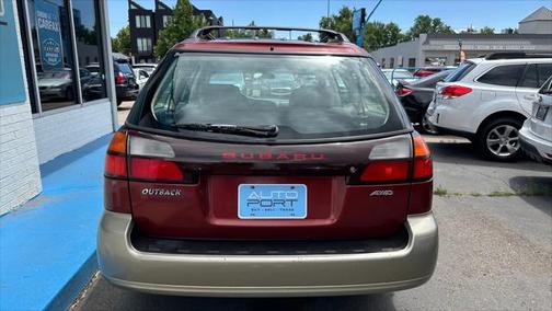 2004 Subaru Outback Base