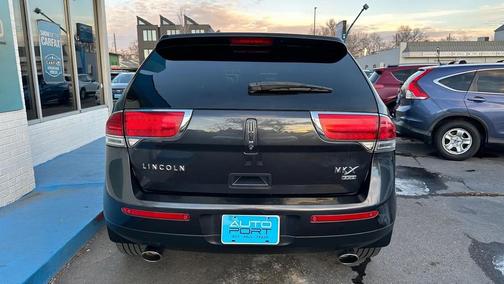 2015 Lincoln MKX Base