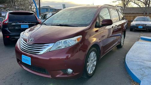 2012 Toyota Sienna 