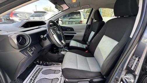2013 Toyota Prius c Three