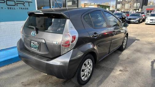 2013 Toyota Prius c Three