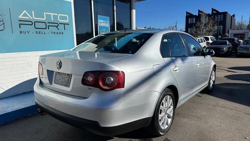 2010 Volkswagen Jetta Limited Edition