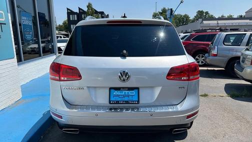 2012 Volkswagen Touareg TDI Executive