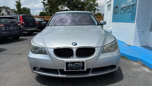 2004 BMW 525 525i
