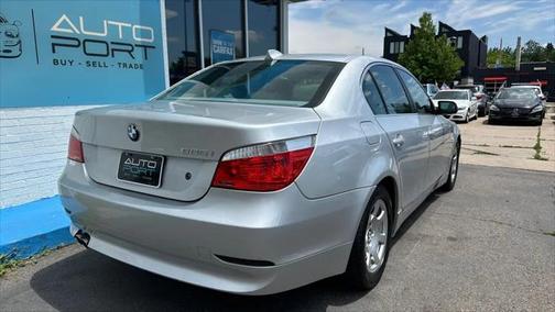 2004 BMW 525 525i