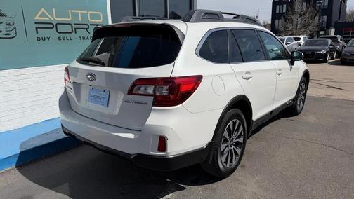 Crystal White Pearl 2015 Subaru Outback 2.5i Limited