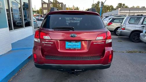 2013 Subaru Outback 2.5i Premium