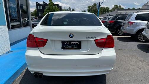 2011 BMW 328 328i