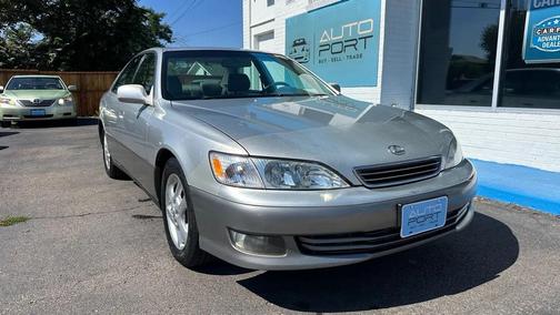 2000 Lexus ES 300 Base