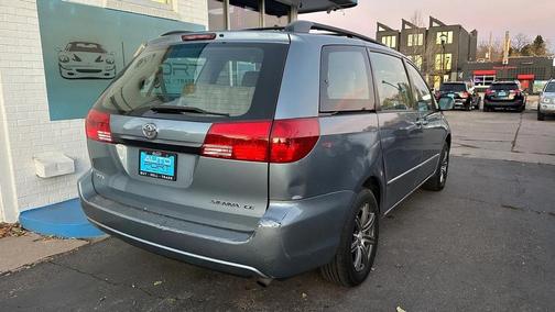 2005 Toyota Sienna 