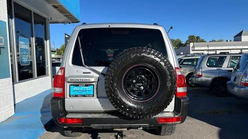 2003 Mitsubishi Montero LTD