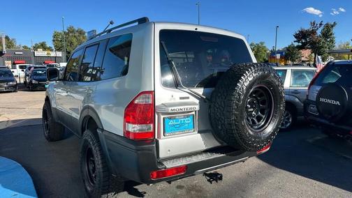 2003 Mitsubishi Montero LTD