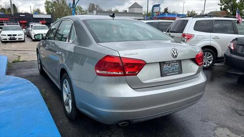 2013 Volkswagen Passat 2.5 SE