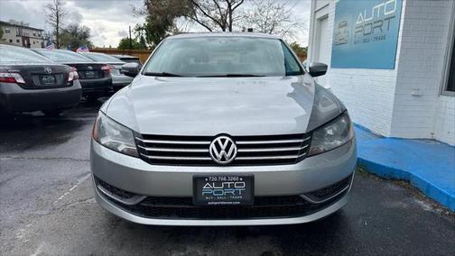 2013 Volkswagen Passat 2.5 SE