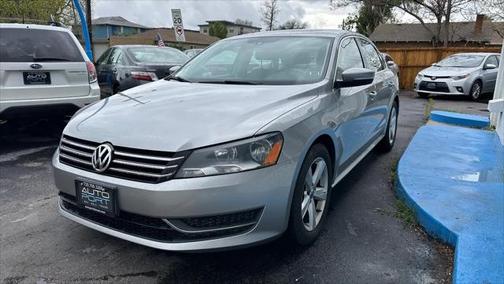 2013 Volkswagen Passat 2.5 SE