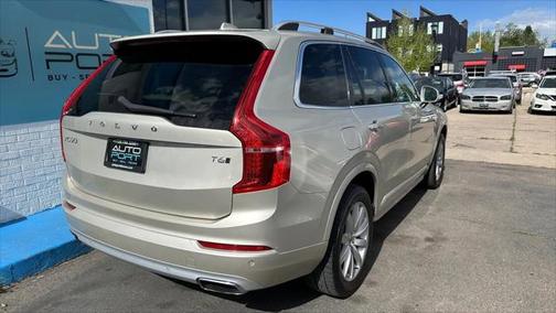 2016 Volvo XC90 T6 Momentum