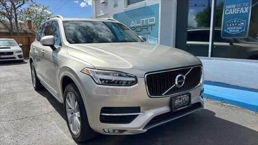 2016 Volvo XC90 T6 Momentum