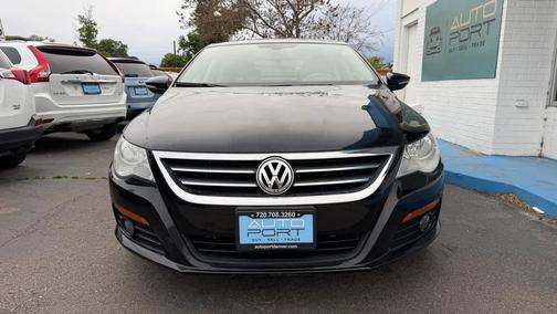 Deep Black Metallic 2010 Volkswagen CC Sport