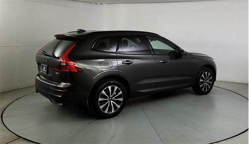 2025 Volvo XC60 B5 Core