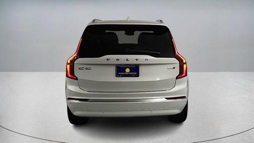 2026 Volvo XC90 B6 Plus 7-Seater