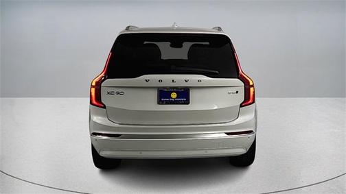 2026 Volvo XC90 B6 Plus 7-Seater