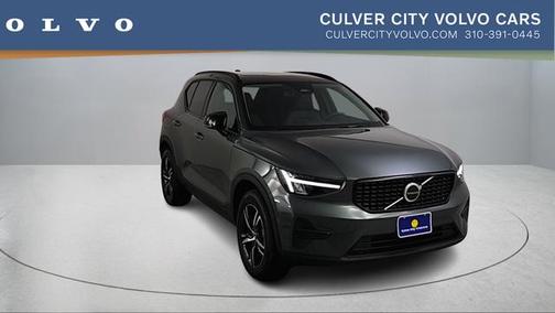 2026 Volvo XC40 B4 Core