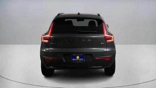 2026 Volvo XC40 B4 Core