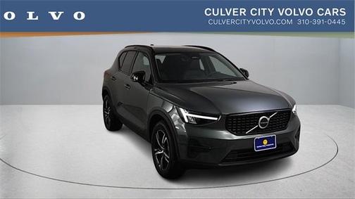 2026 Volvo XC40 B4 Core