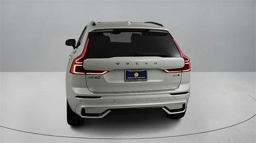 2026 Volvo XC60 B5 Plus