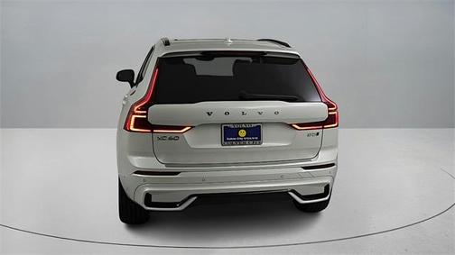 2026 Volvo XC60 B5 Plus