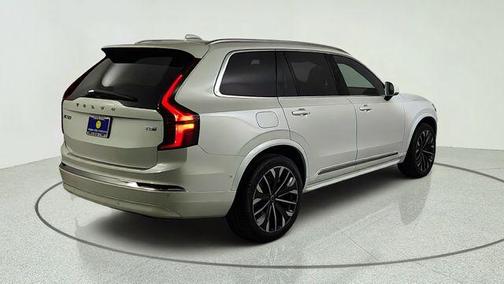 Crystal White Pearl 2026 Volvo XC90 Plug-In Hybrid T8 Plus 7-Seater