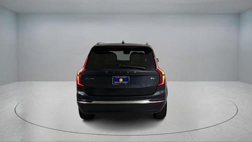 2026 Volvo XC90 B6 Ultra 7-Seater
