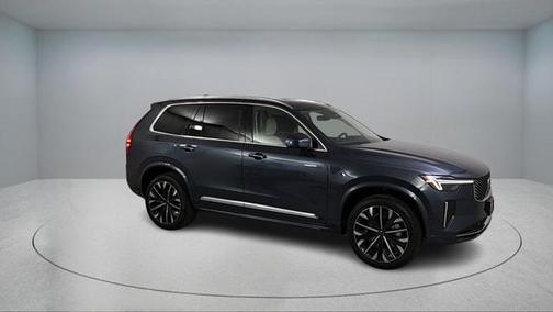 2026 Volvo XC90 B6 Ultra 7-Seater