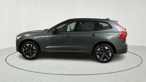 Forest Green 2026 Volvo XC60 B5 Plus